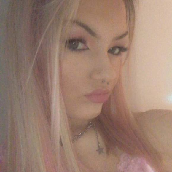 Meet your Posher, Emma - Picture 1 of 1